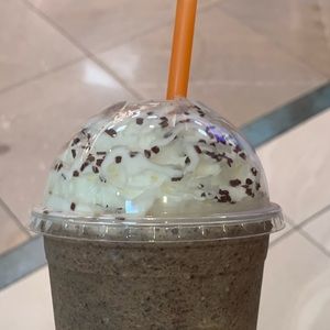 Meet your Posher, Nathalia